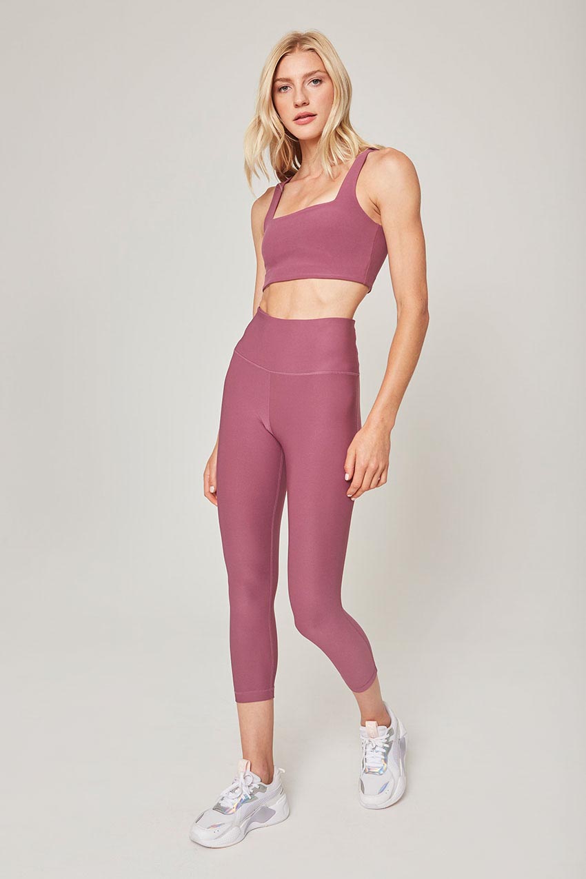 Explore Square Neck Light Support Sports Bra Peached