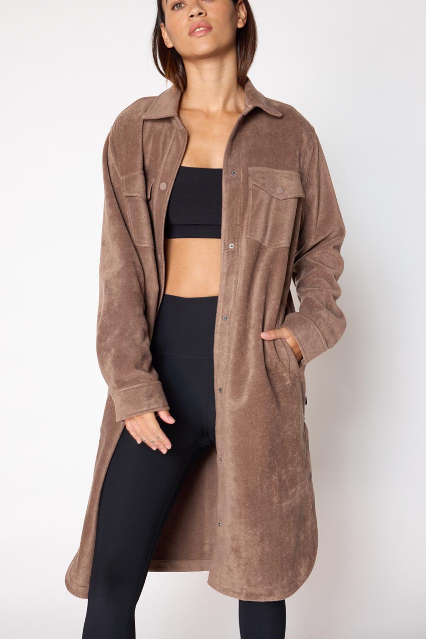 MPG Sport Elevate Fleece Longline Shirt Jacket in Almond