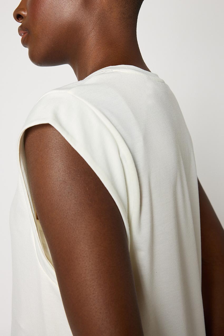 Dynamic Recycled Polyester Extended Shoulder T-Shirt