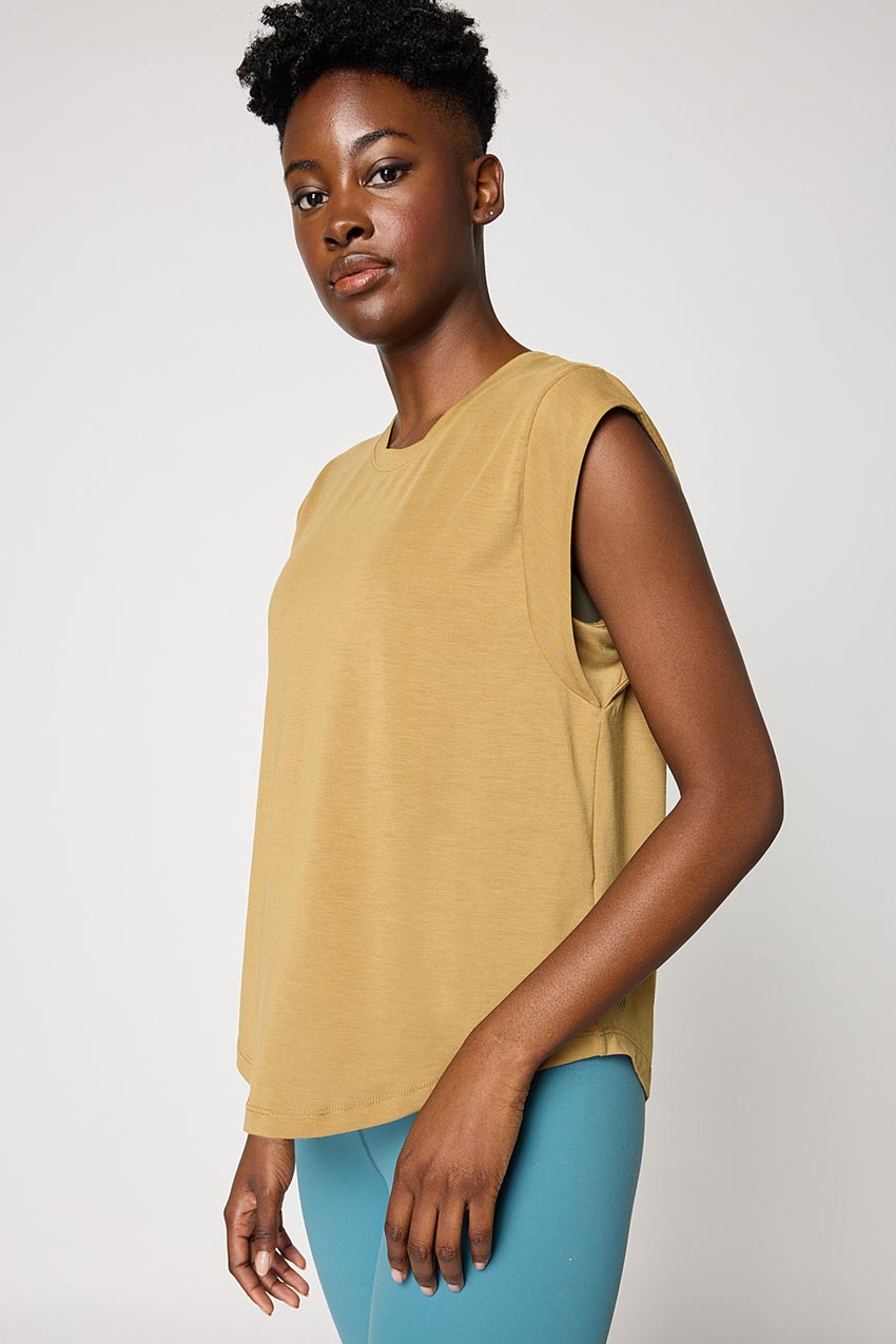 MPG Sport Dynamic Extended Cuff T-Shirt in Dull Gold