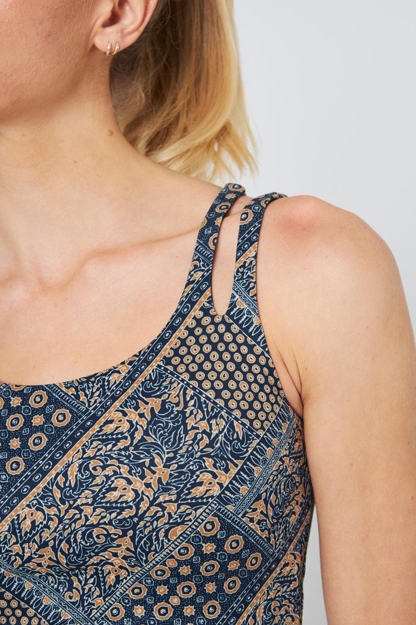 Explore Longline Printed Light Support Bra Peached