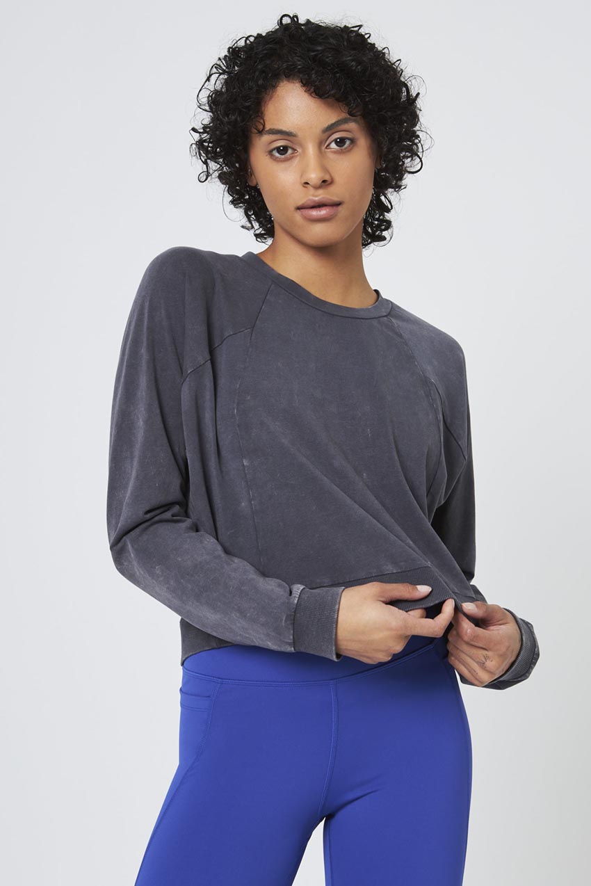 MPG Sport Rhythm Cropped Crew Neck Long Sleeve in Distressed Charcoal