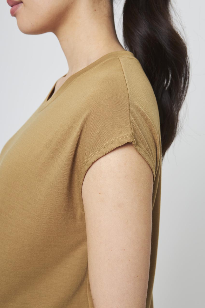 Dynamic Recycled Polyester Relaxed Short Sleeve Maternity T-Shirt