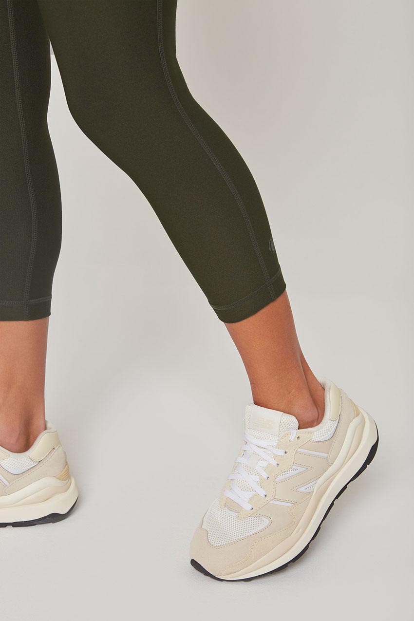 Explore High-Waisted 21" Capri - Sale