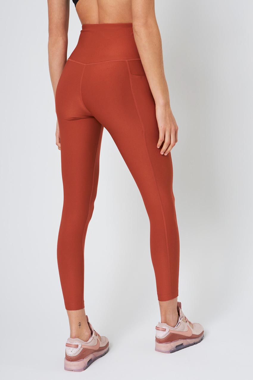 Explore Recycled High-Waisted Side Pocket Legging 25"