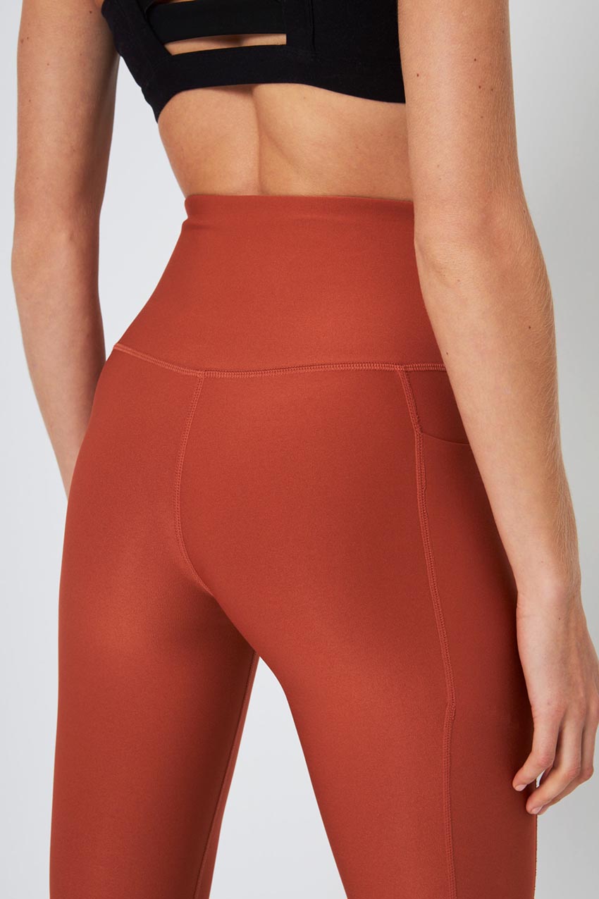 Explore Recycled High-Waisted Side Pocket Legging 25"