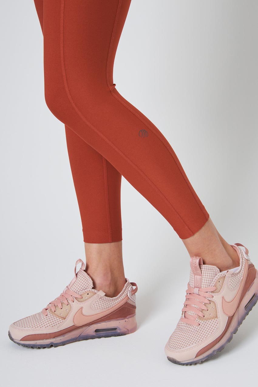 Explore Recycled High-Waisted Side Pocket Legging 25"