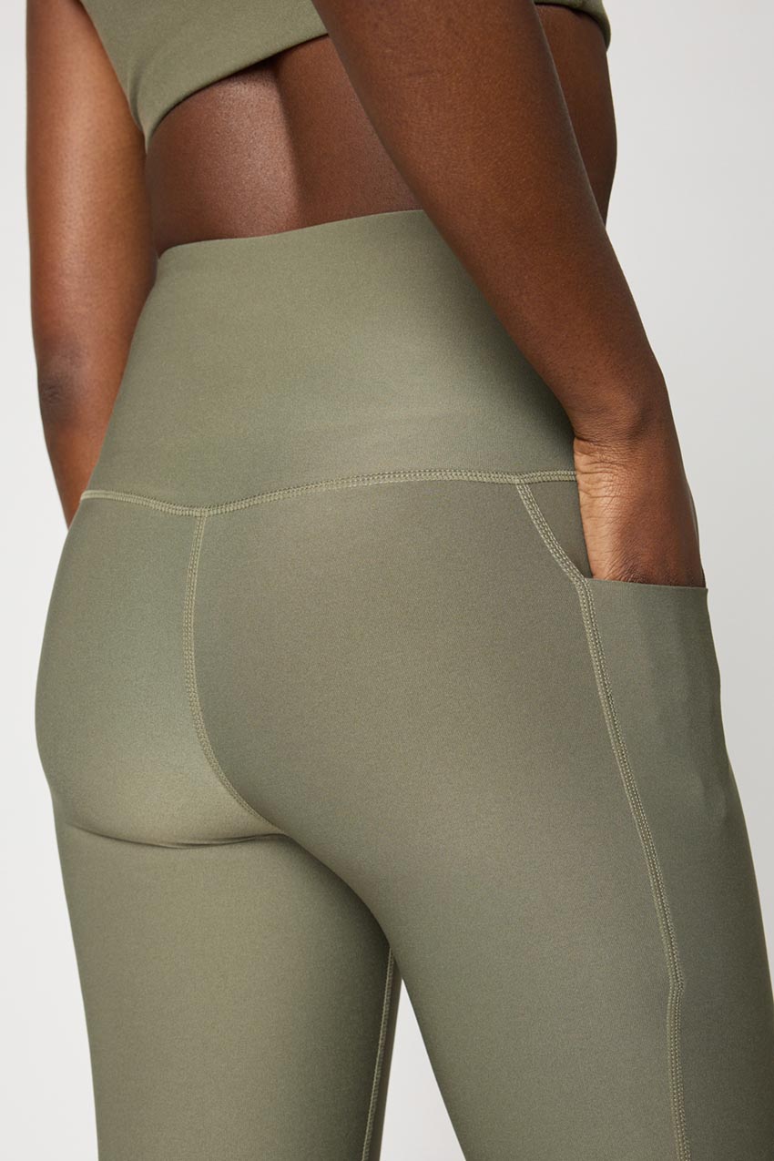 Explore Recycled High-Waisted Side Pocket Legging 25"