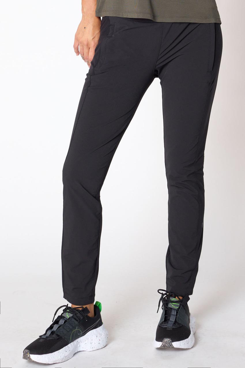 MPG Sport Journey 28" Hybrid Pant in Black