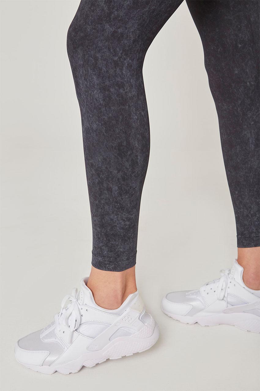 Vital High-Waisted 25" Washed Legging