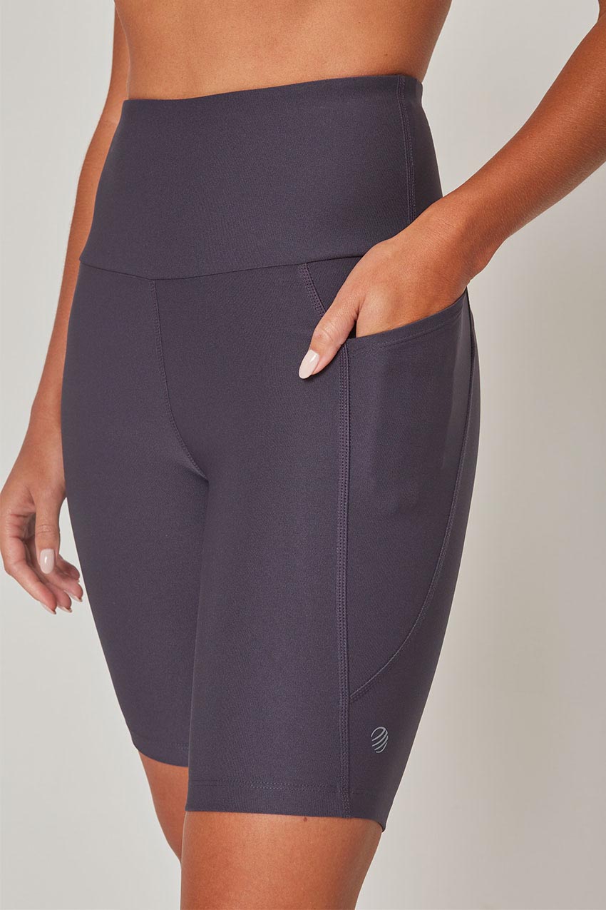 Explore Recycled High-Waisted 8" Bike Short - Sale