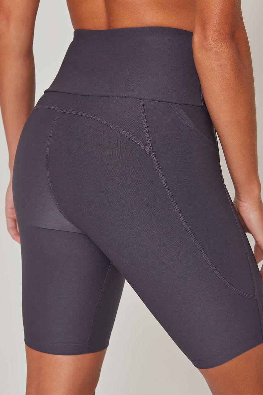Explore Recycled High-Waisted 8" Bike Short - Sale