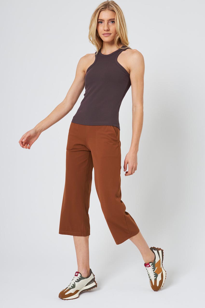 Vital Recycled Nylon High-Waisted 24" Cropped Pant Peached