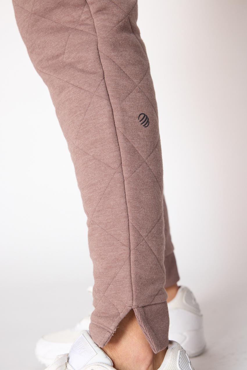 Aspire High-Waisted 27" Slim Leg Quilted Pant