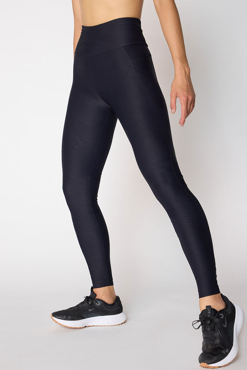 MPG Sport Tangent High-Waisted 26" Side Pocket 3D Geo Legging in Black Geo