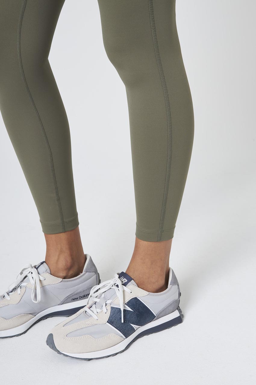 Vital High-Waisted 26" Cargo Pocket Legging