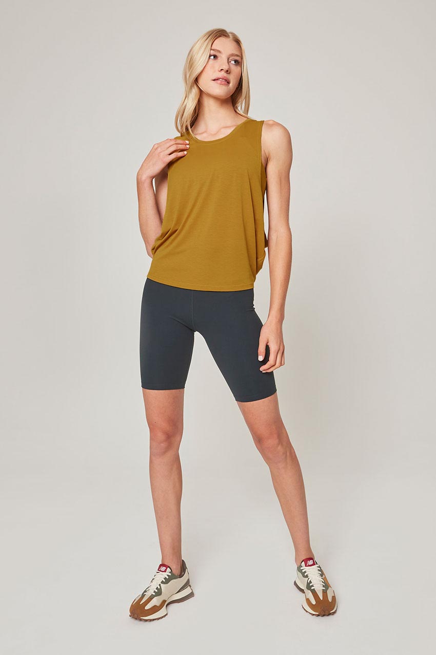 Velocity High-Waisted 9" Short