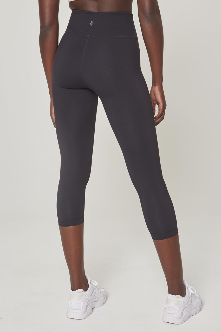 Velocity High-Waisted 21" Basic Crop