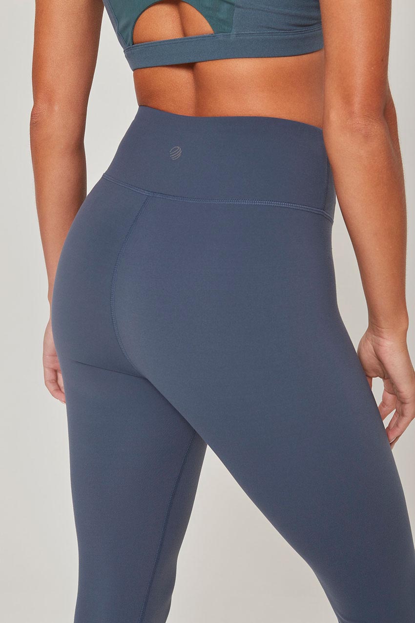 Velocity High-Waisted 21" Basic Crop
