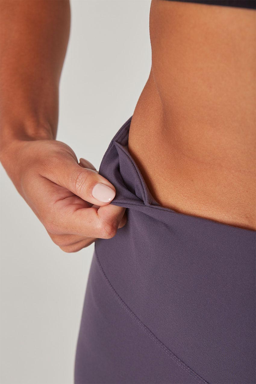 Velocity High-Waisted 21" Basic Crop