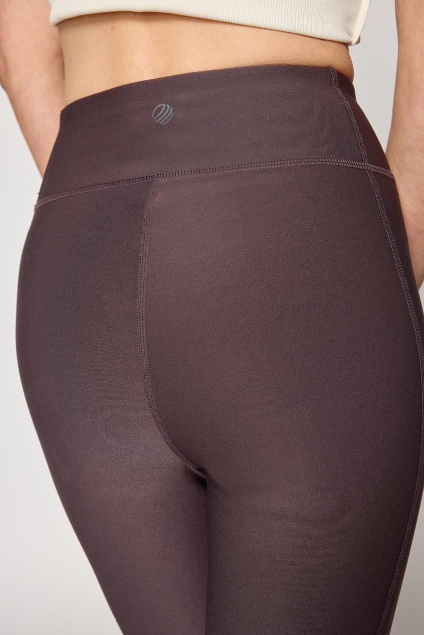 Explore High-Waisted Front Slit Legging 27"