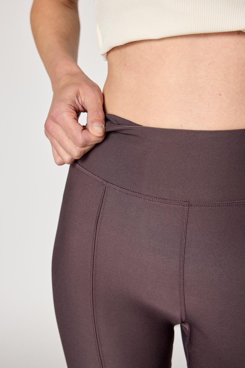 Explore Recycled Polyester High-Waisted Front Slit Legging 27"