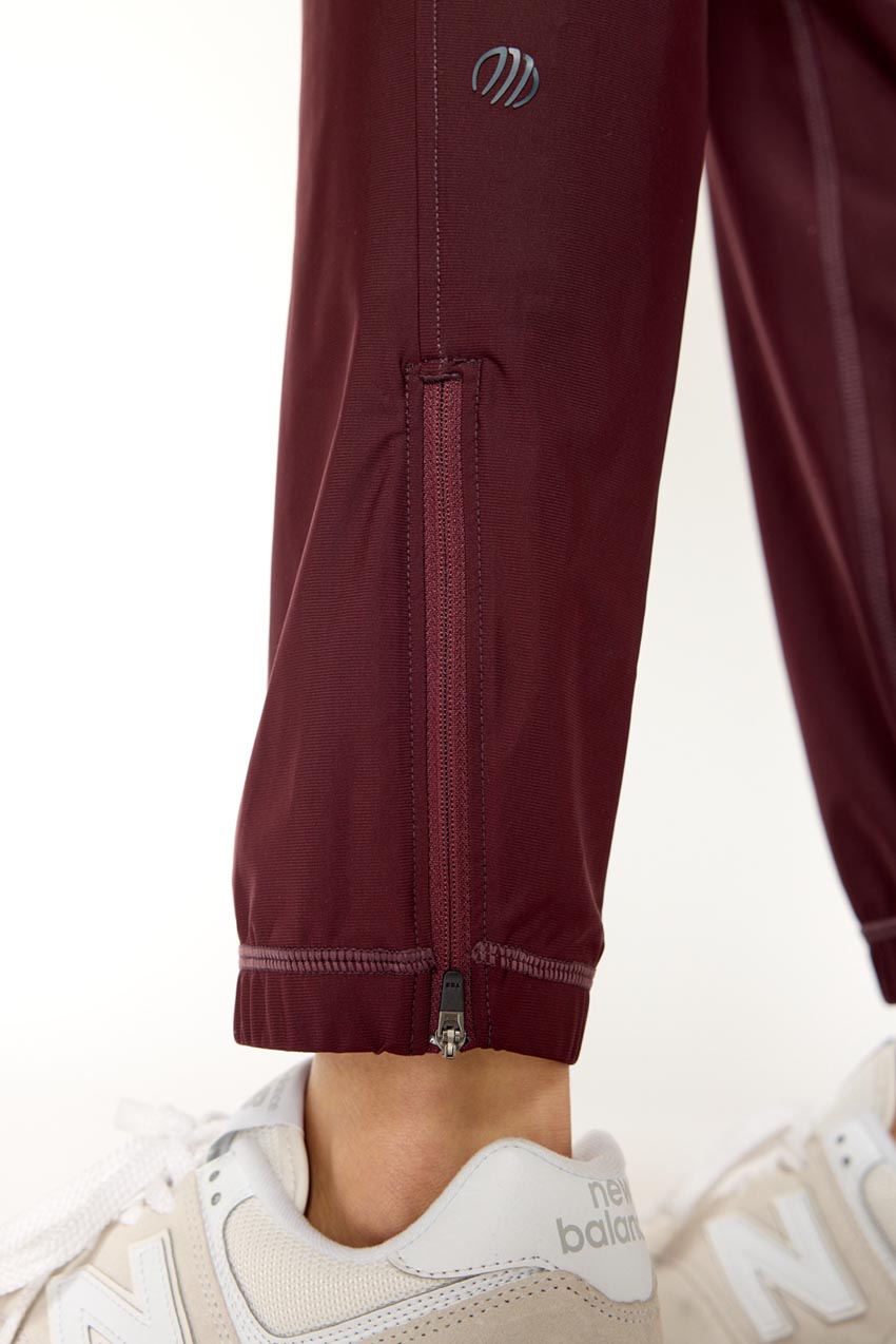Adapt Recycled Polyester Back Leg Zip Jogger 27"