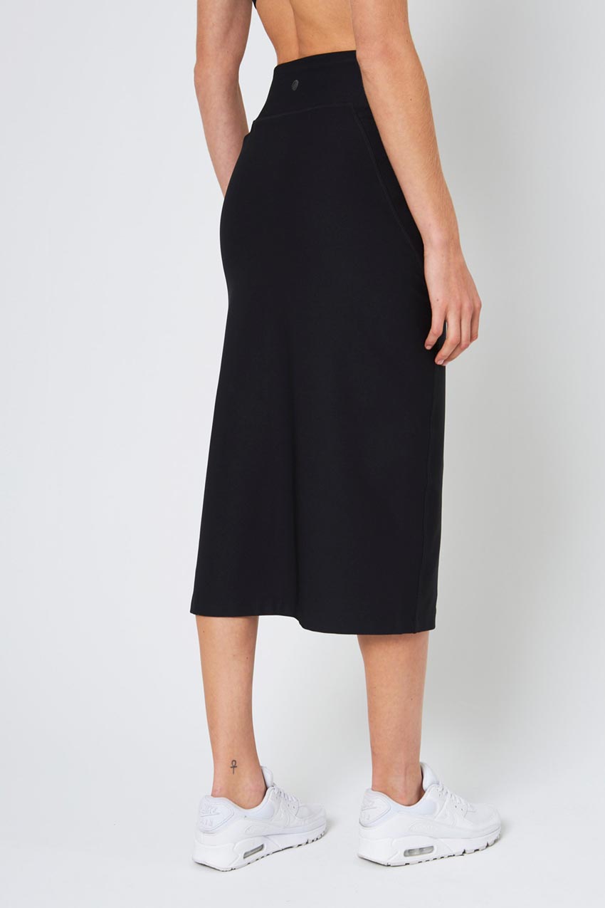 Explore Recycled Polyester Side Pocket Skirt