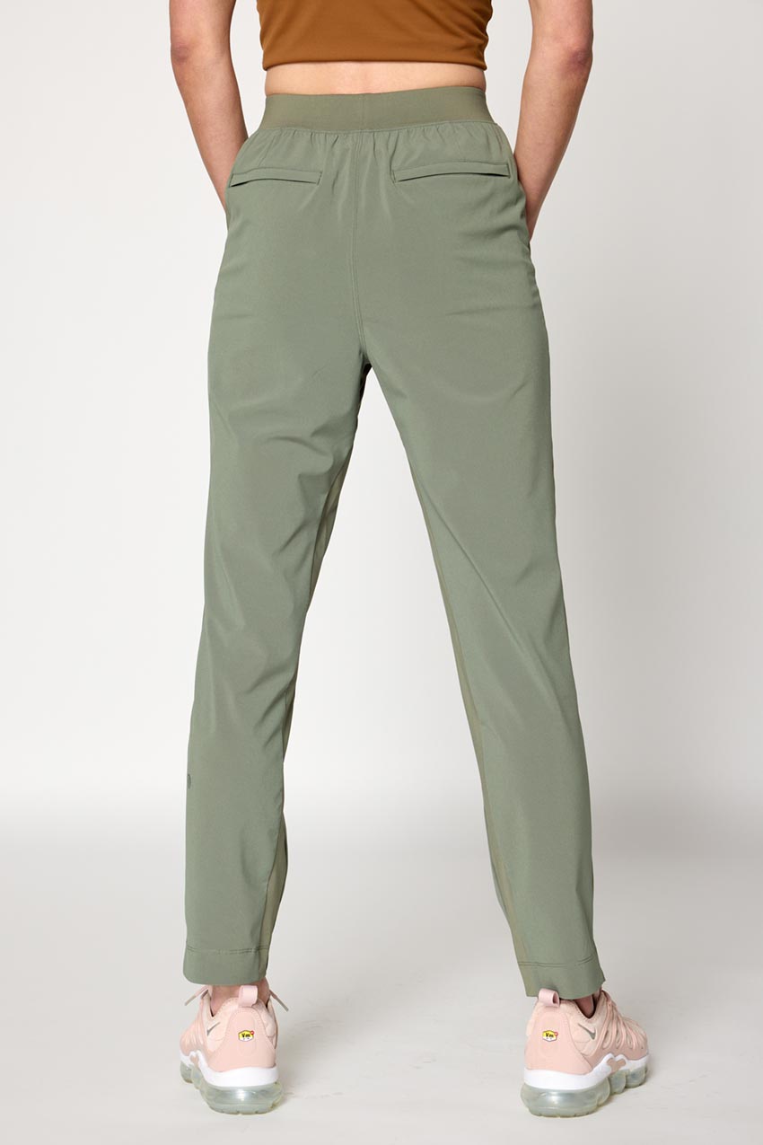 Trek Slim Leg Pant 28"