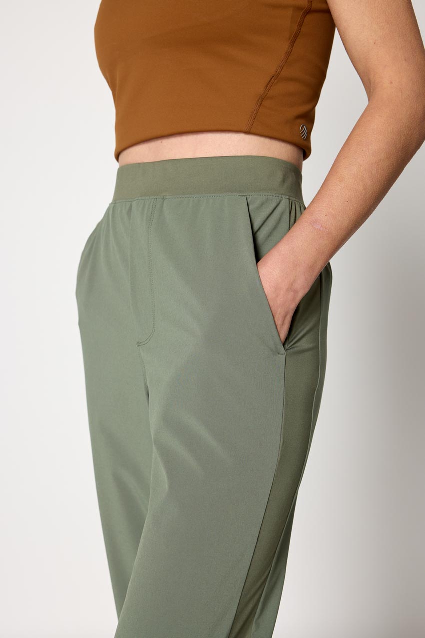 Trek Slim Leg Pant 28"
