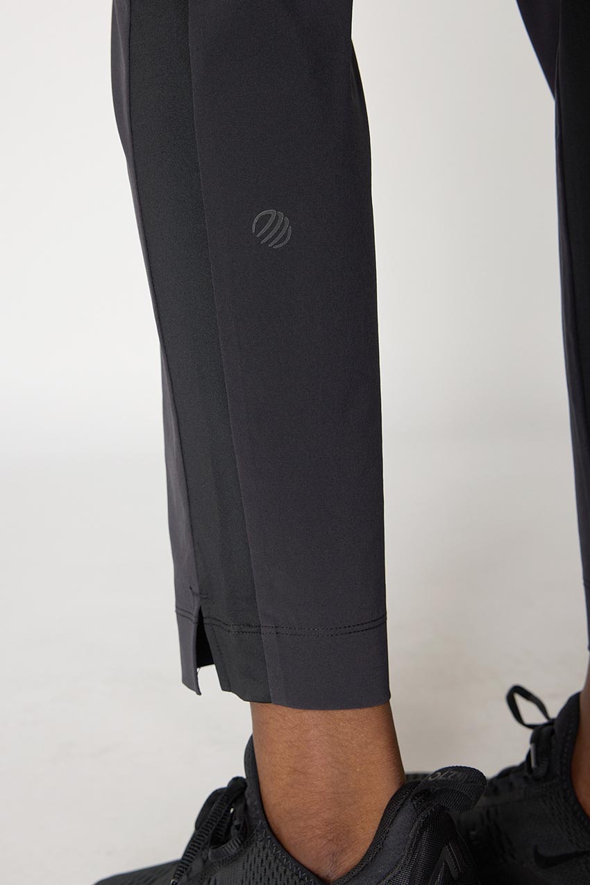 Trek Slim Leg Pant 28"