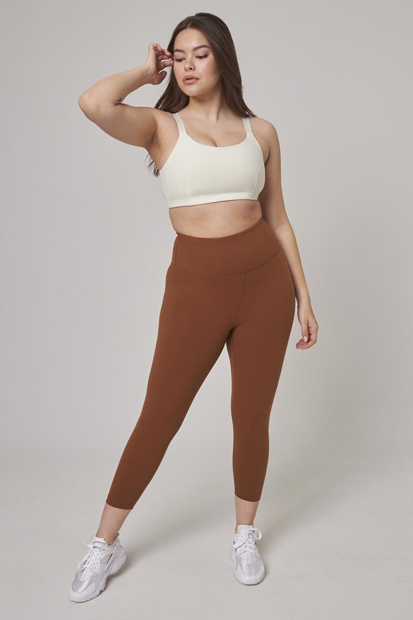 Velocity High-Waisted Capri 21"