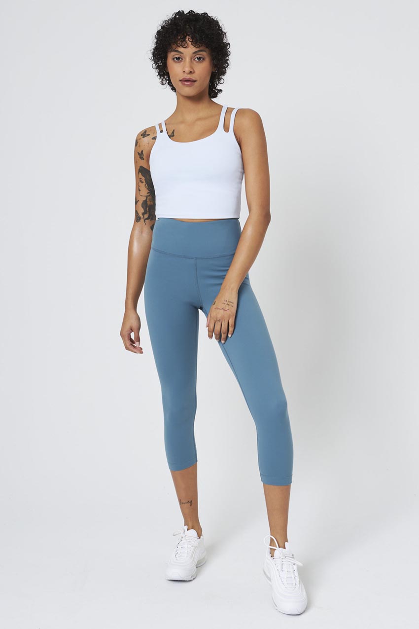 Velocity High-Waisted Capri 21"