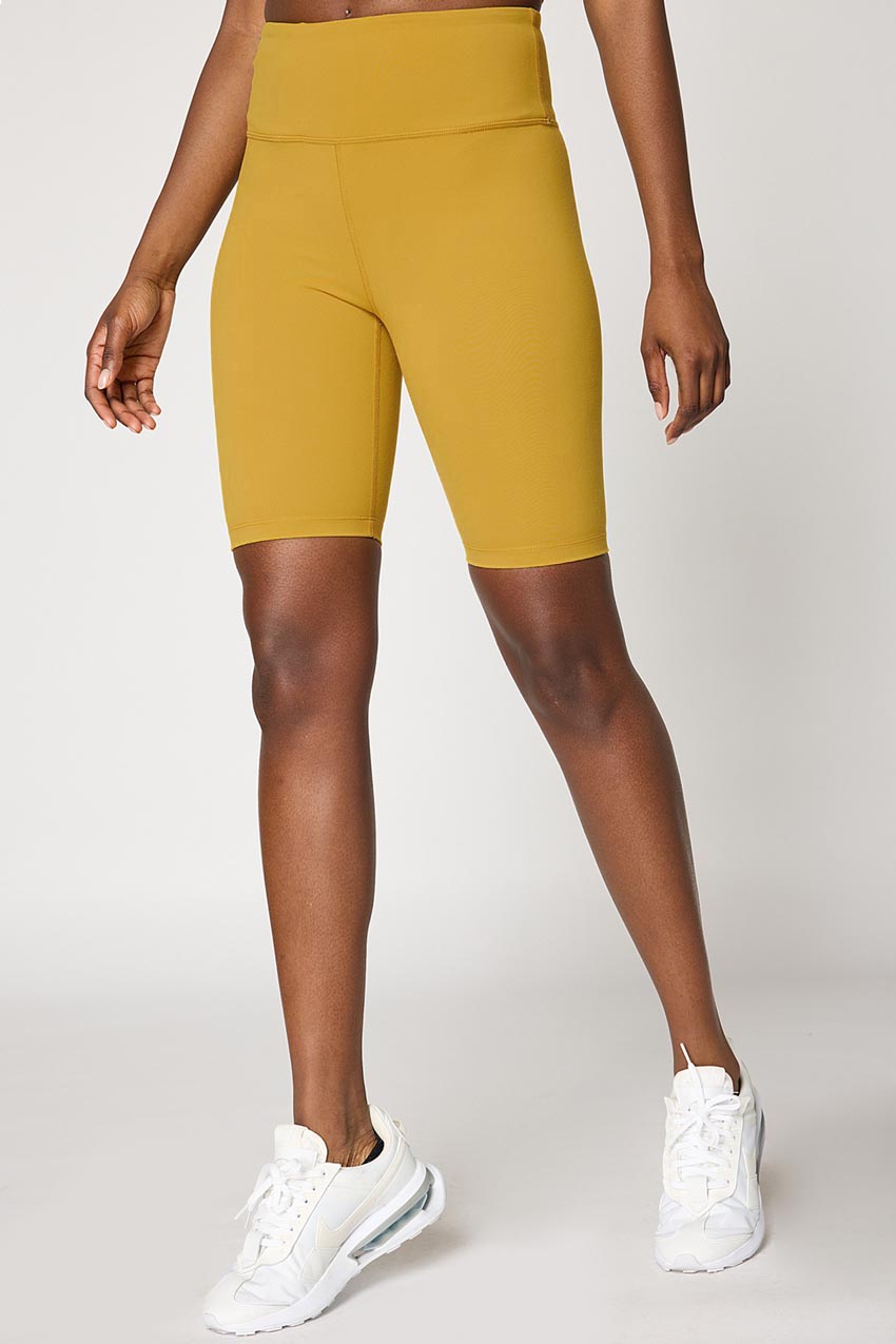 Velocity High-Waisted Bike Short 9"