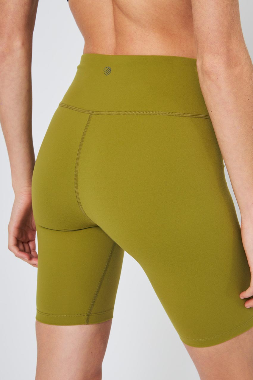 Velocity High-Waisted Bike Short 9"