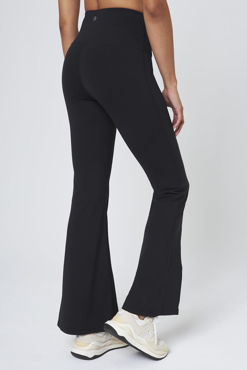 Vital Recycled Nylon High-Waisted Front Slit Pant 30" Peached