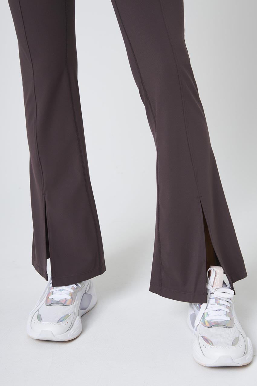 Vital Recycled Nylon High-Waisted Front Slit Pant 30" Peached