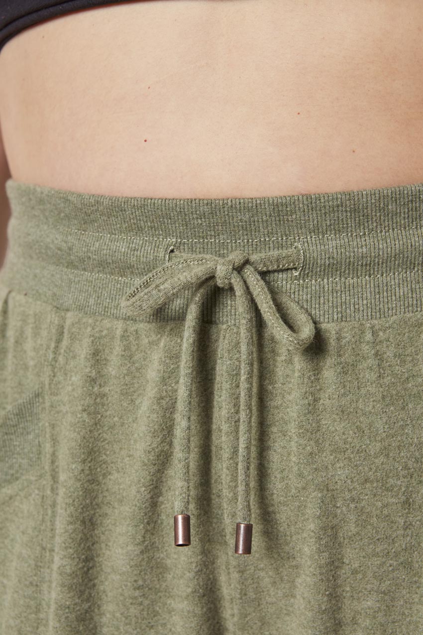 Tranquil High-Waisted 24.75" Jogger with Front Seam