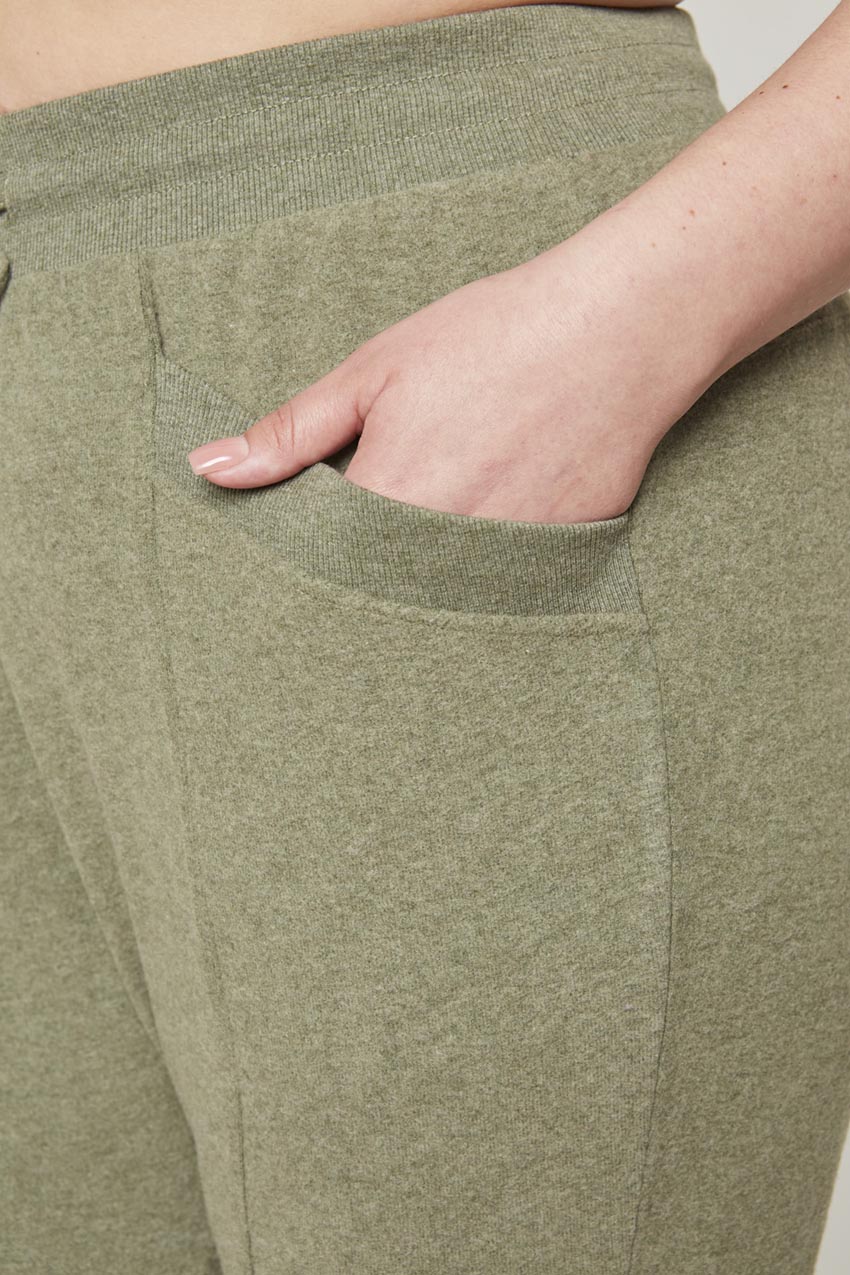 Tranquil High-Waisted 24.75" Jogger with Front Seam