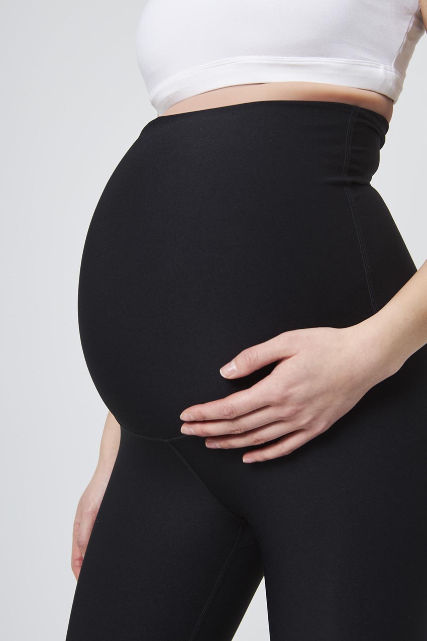 Explore Recycled Polyester High-Waisted Maternity Crop 21"