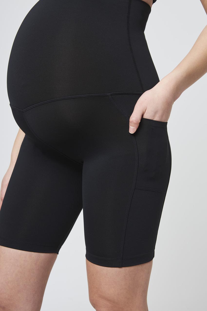 Vital Recycled Nylon Side Pocket Maternity Short 8" Peached