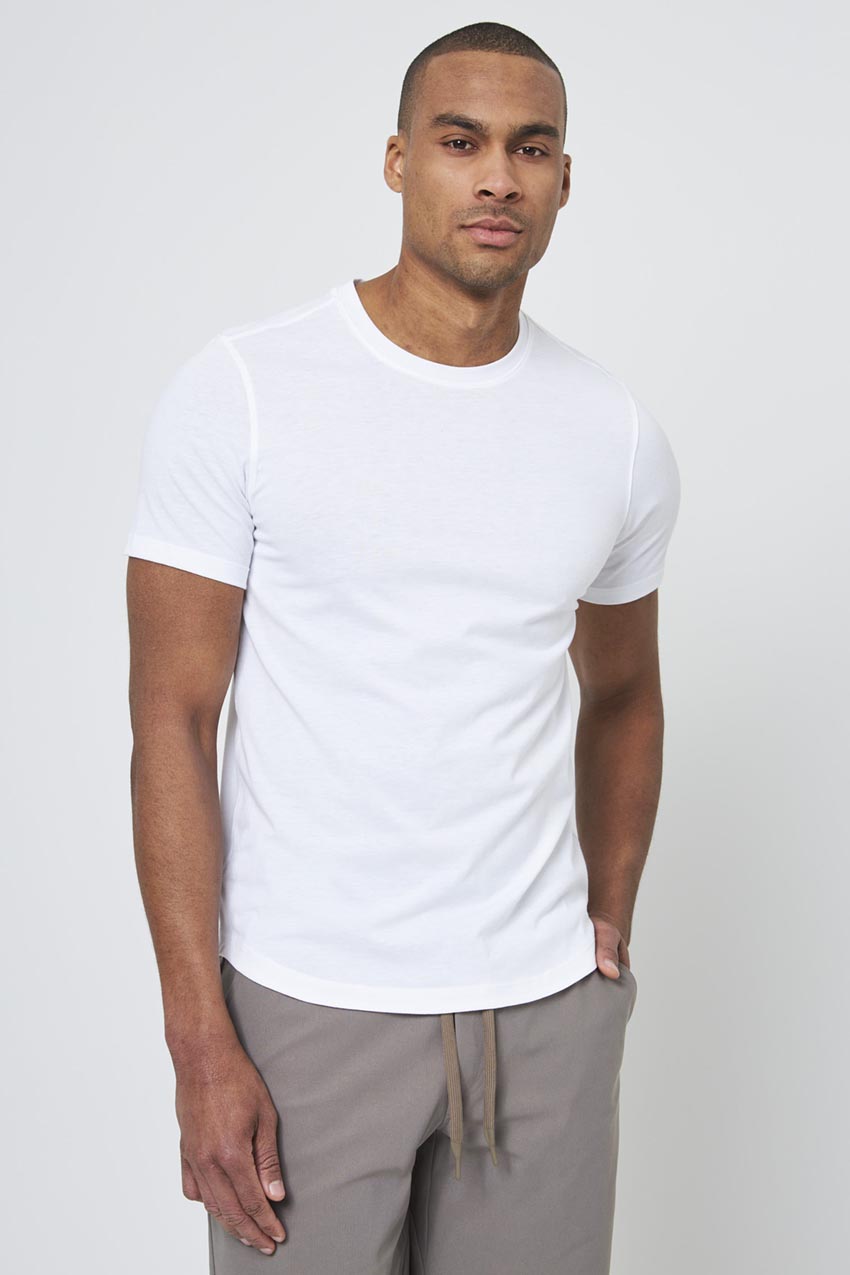 Achieve T-shirt with Curved Hem