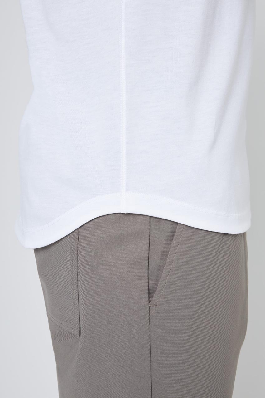 Achieve T-shirt with Curved Hem
