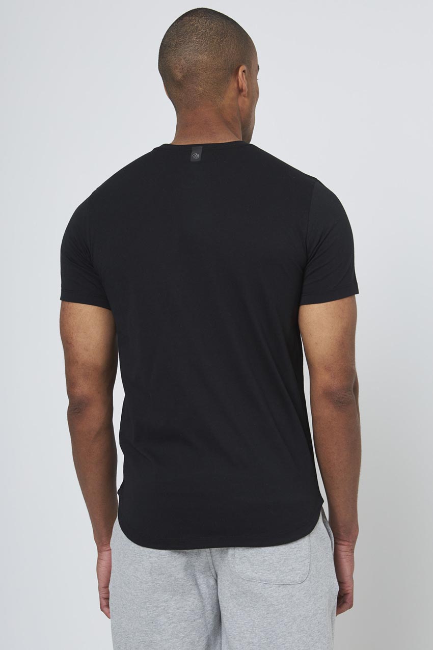 Achieve T-shirt with Curved Hem