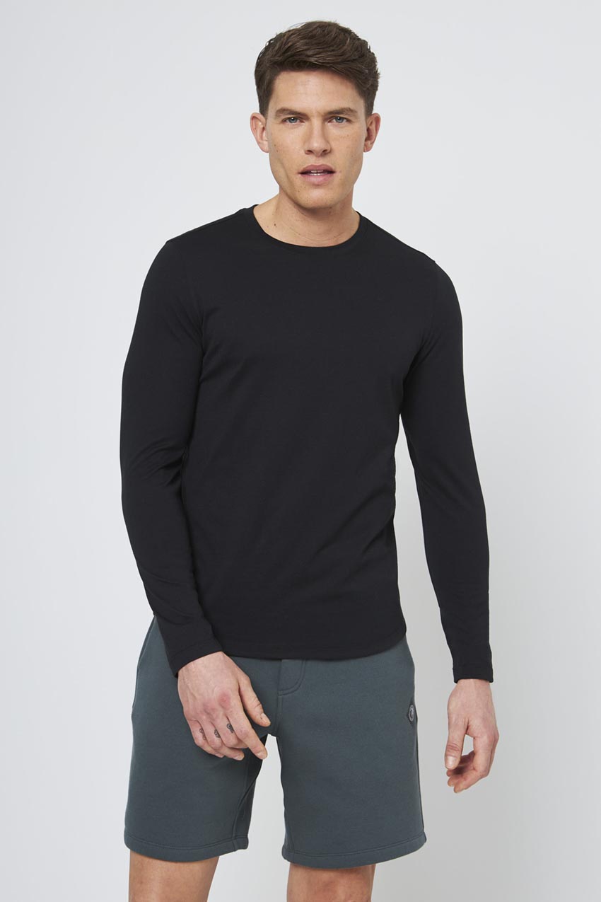 MPG Sport Achieve Long Sleeve with Curved Hem in Black