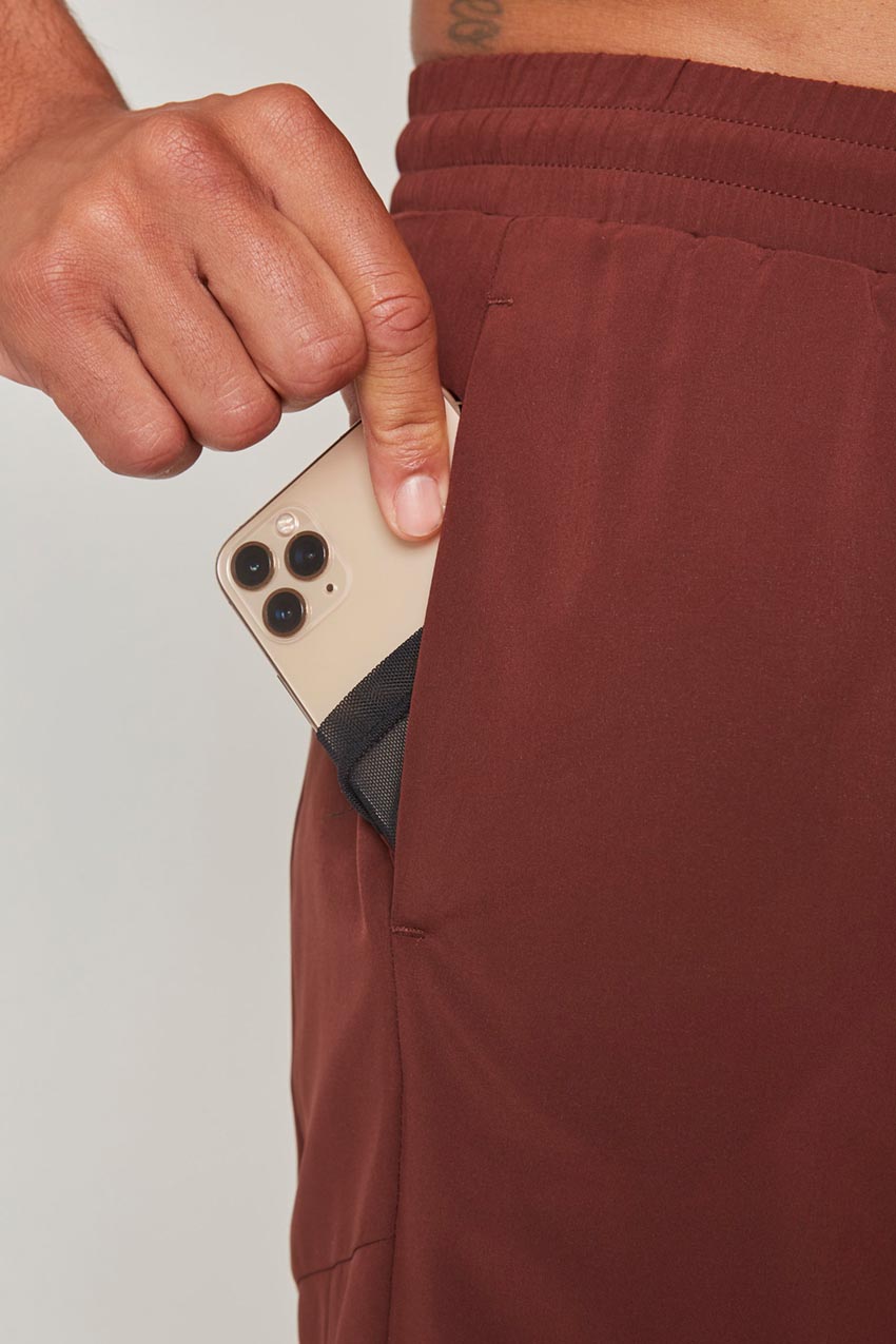 Catch Stride 7" Short with Liner