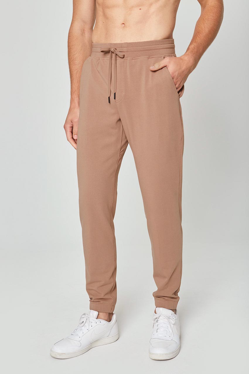 MPG Sport Balance 29.5" Jogger in Dark Mocha in Dark Mocha
