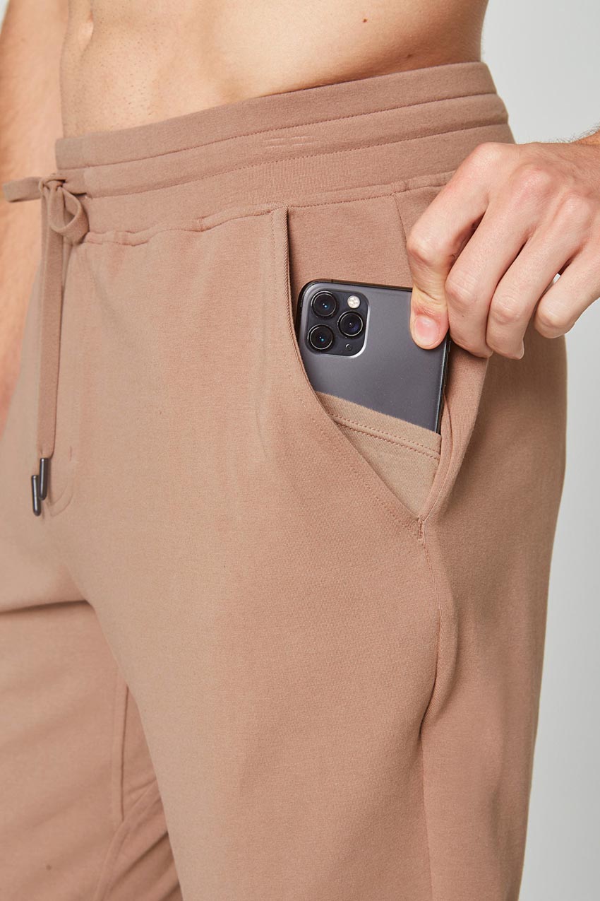 Balance 29.5" Jogger in Dark Mocha