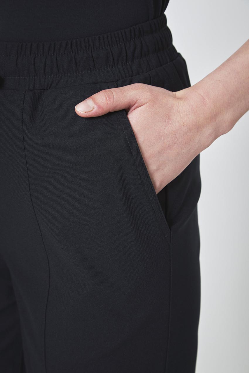 Limitless Roll Cuff Clean Cut Jogger