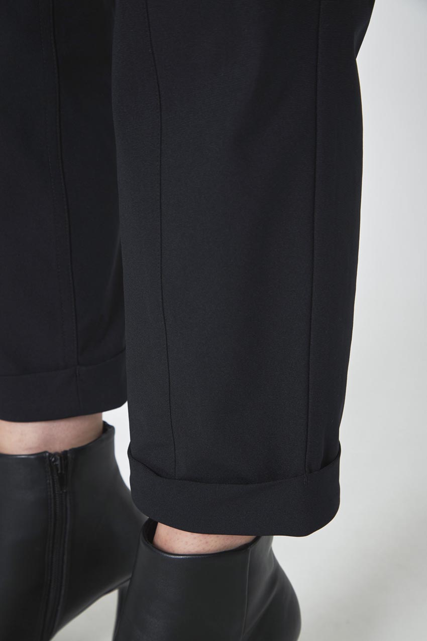 Limitless Roll Cuff Clean Cut Jogger